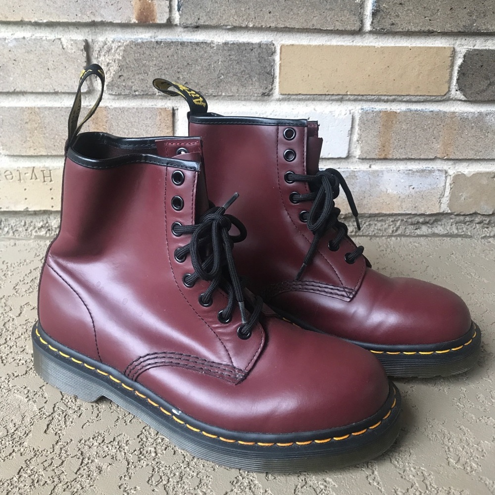 Dr. Martens Maroon US 7 NEVER WORN
